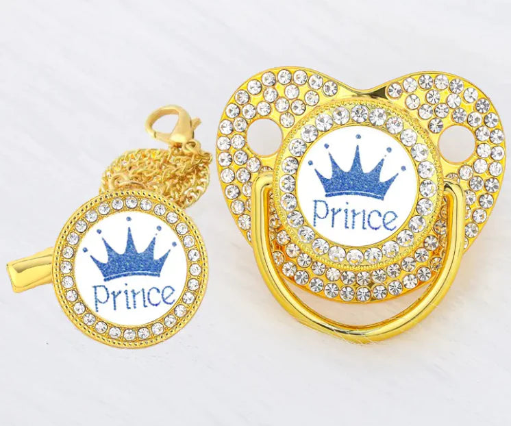 Chupete de bebé con cadena