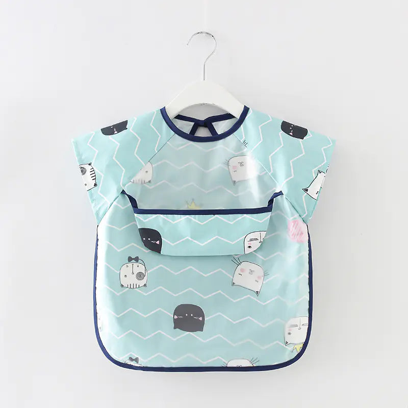 Delantal infantil impermeable de manga larga para comer