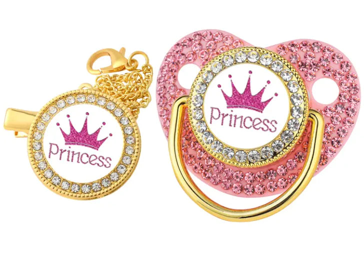 Chupete de bebé con cadena