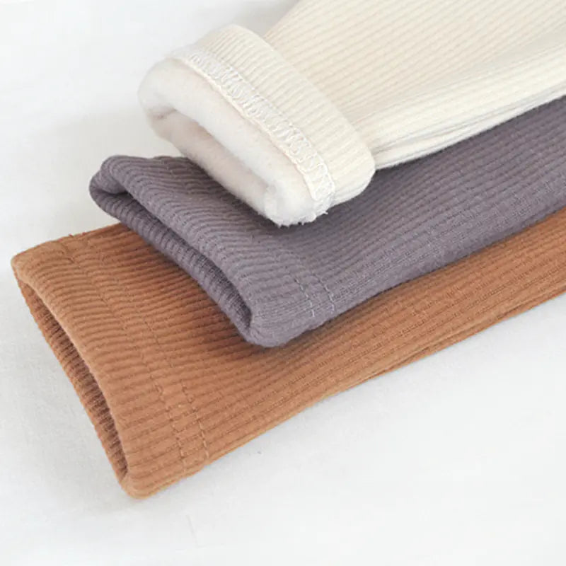 Pantalones gruesos de terciopelo cálido de talle alto para bebés