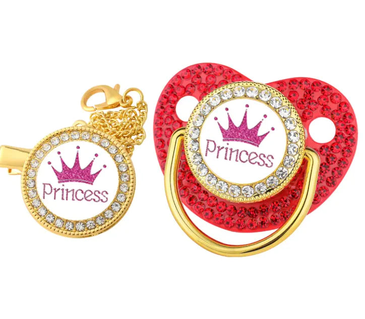 Chupete de bebé con cadena