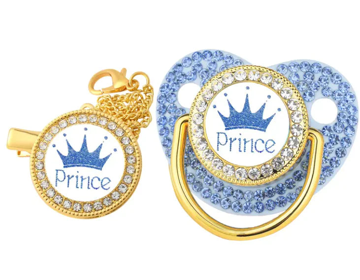 Chupete de bebé con cadena